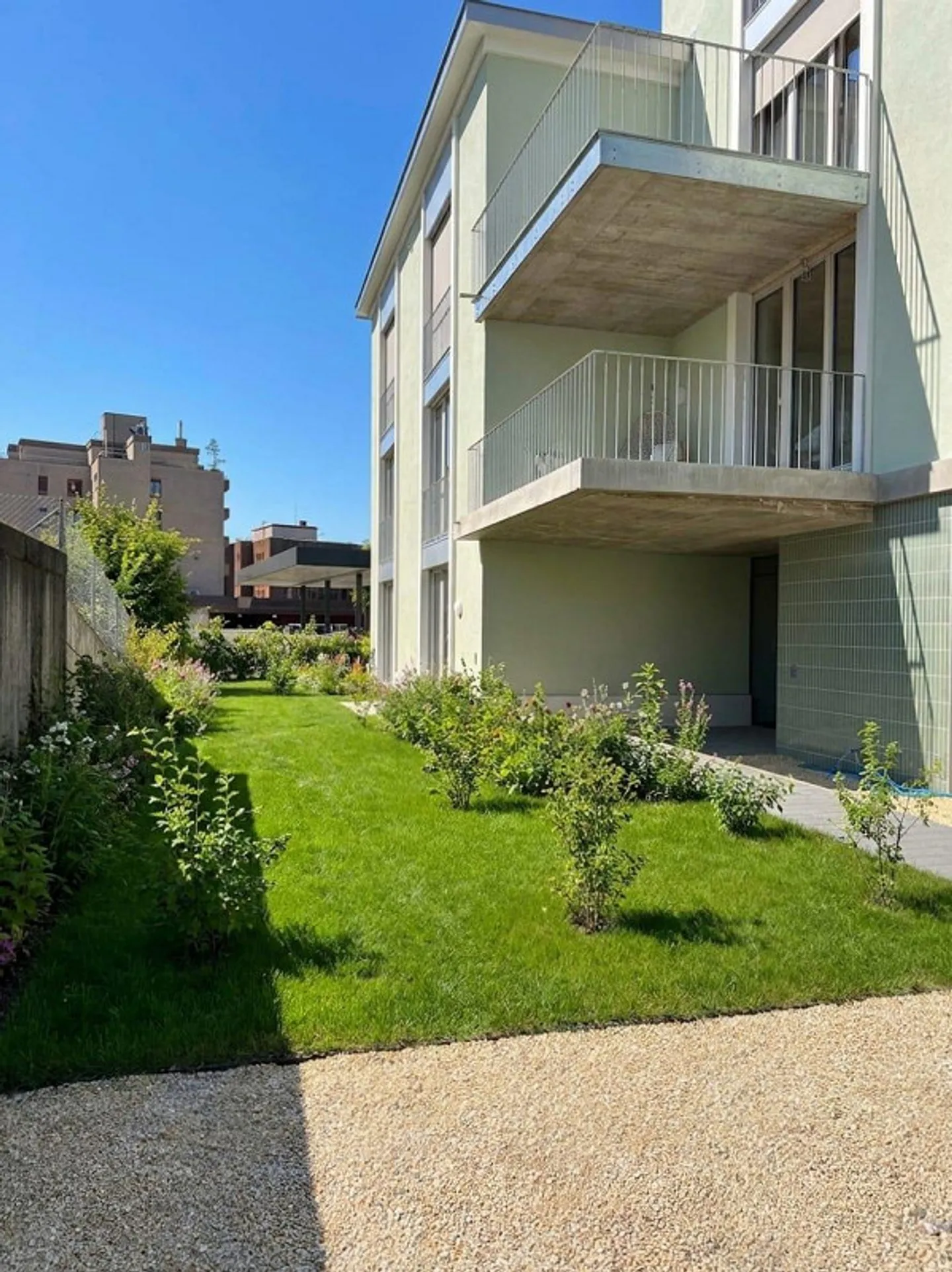Appartamento nuovo di 3 stanze in affitto a Effretikon - Zürich HB in 16 minuti - Foto 1 di 12