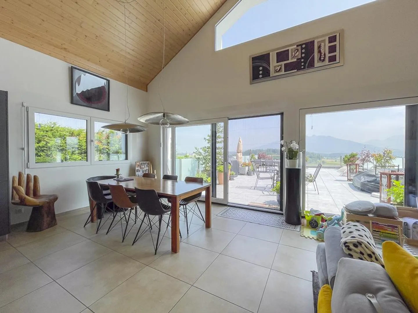 Découvrez cette magnifique villa contemporaine, construite de manière modulaire selon vos souhaits et offrant un environnement de vie exceptionnel. - Photo 10 sur 13