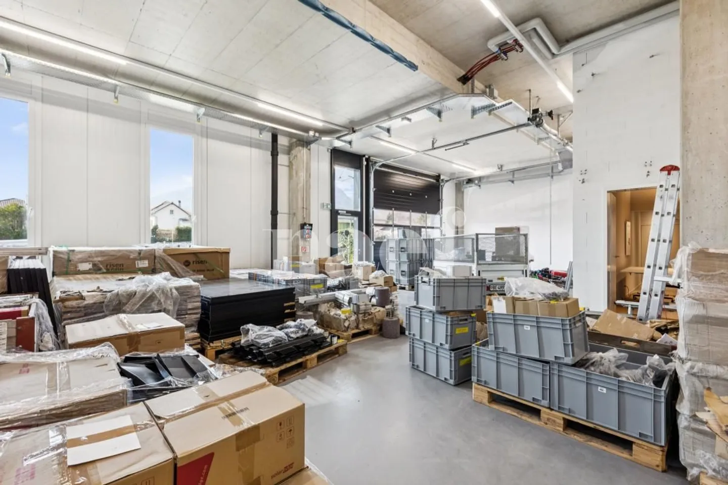 Extraordinary storage space of 246 m2, not to be missed - Photo 3 of 6