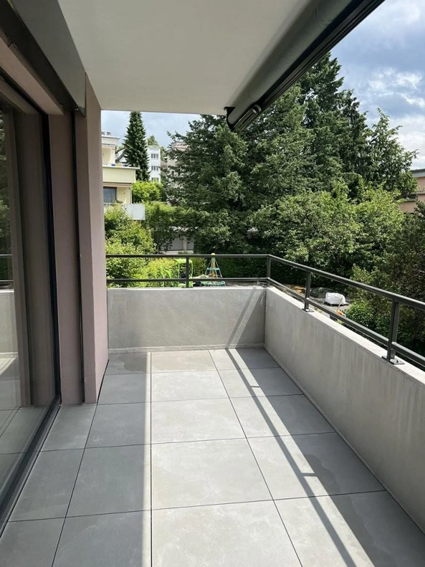 Attraktive 2.5 Zimmerwohnung im 3. OG an ruhiger Lage in Luzern - Foto 8 di 8