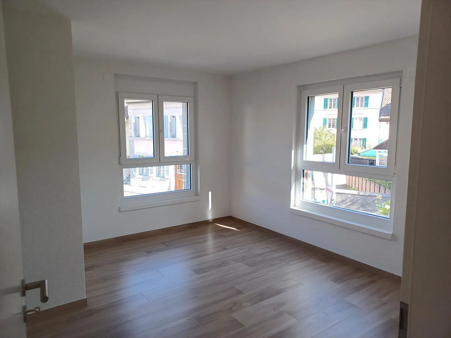 Wunderschöne Wohnung in einem kleinen Gebäude in Moudon - Foto 4 von 8