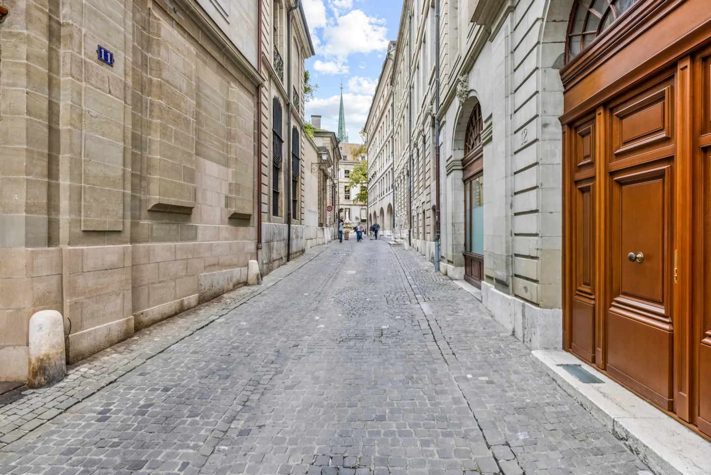 RARE - VERY BEAUTIFUL CHARMING APARTMENT IN THE HEART OF THE OLD TOWN - Photo 17 of 17