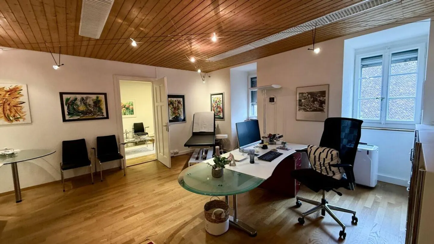 Espace de bureau, 5ème étage - 107 m2 avec ascenseur - Photo 8 sur 16