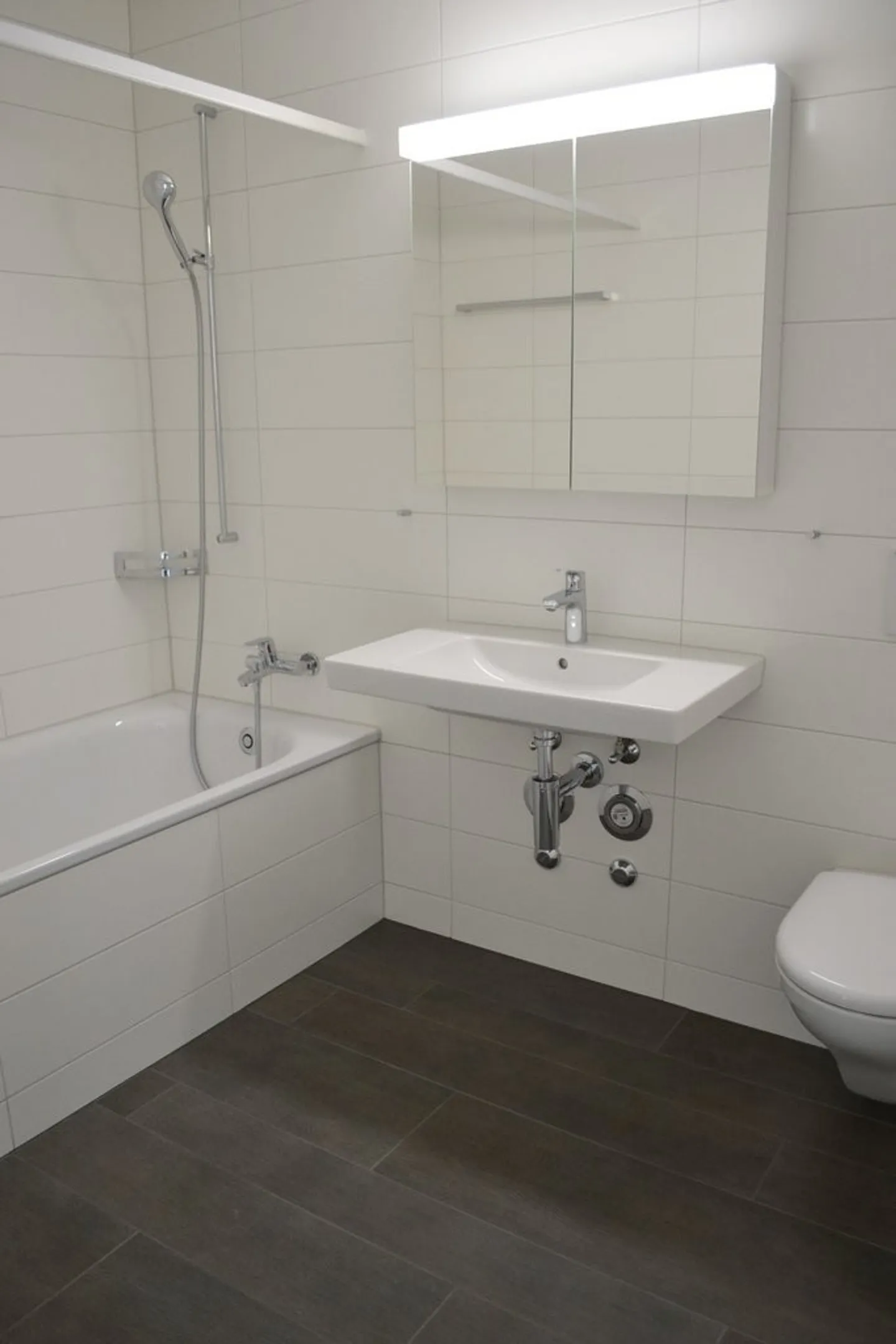 Appartamento moderno 2.5 locali a Biel - Foto 7 di 10