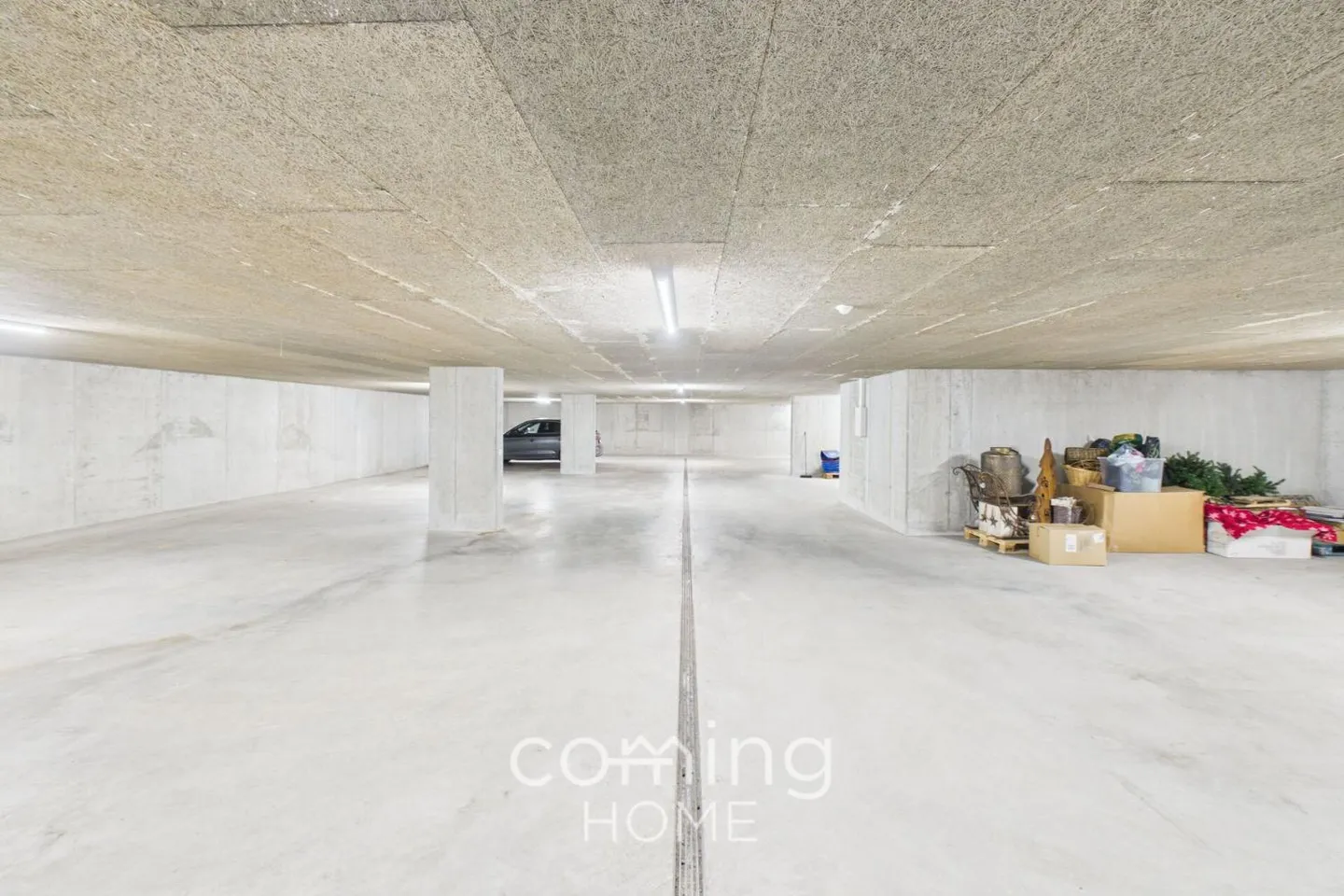 Espace de stockage et de stationnement - Idéal pour les centres de données, l'utilisation informatique, les voitures classiques, la restauration ou un usage commercial à Niederbipp - Photo 4 sur 13