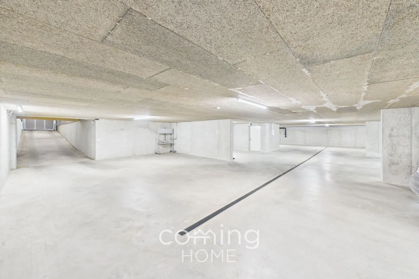 Espace de stockage et de stationnement - Idéal pour les centres de données, l'utilisation informatique, les voitures classiques, la restauration ou un usage commercial à Niederbipp - Photo 7 sur 13