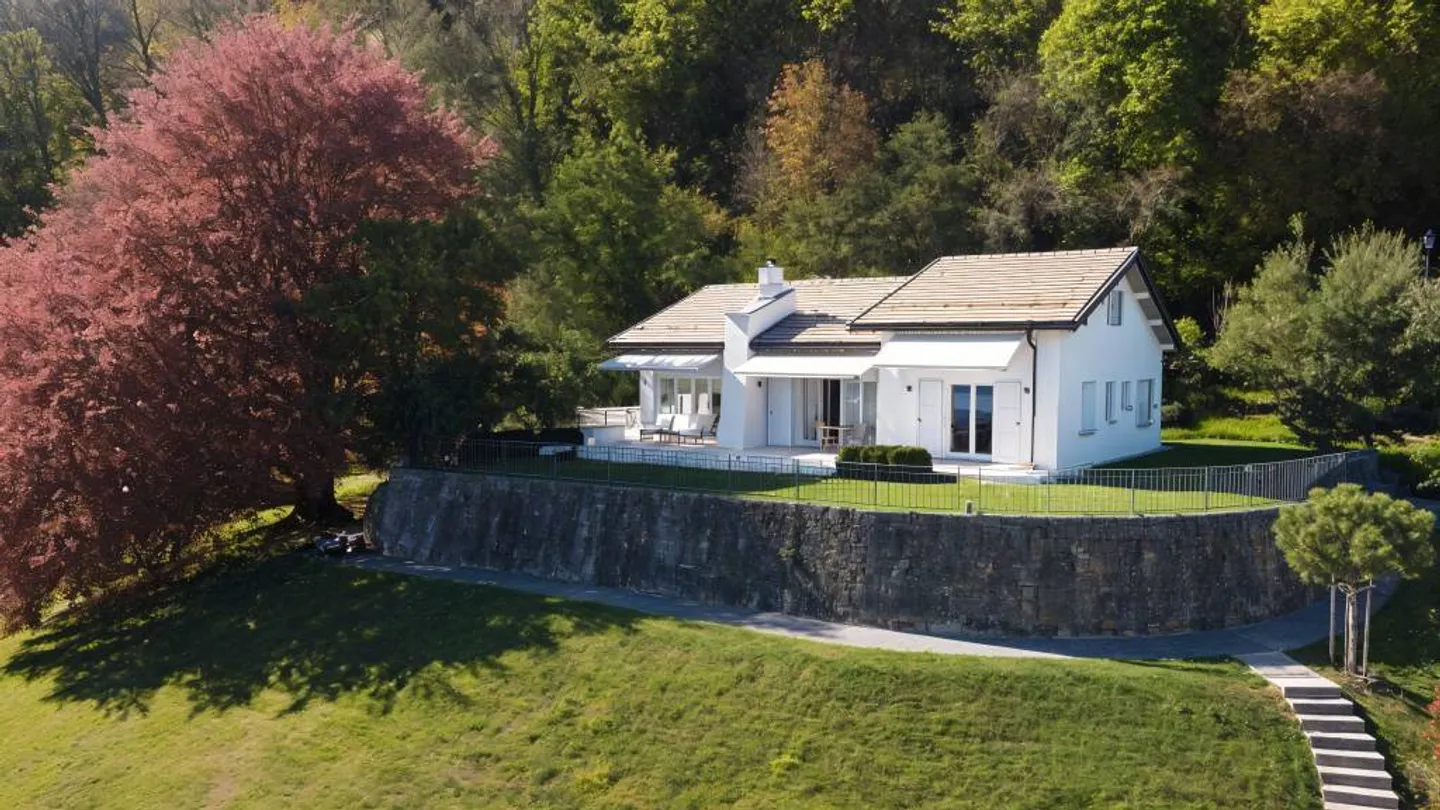 Atemberaubende Aussicht von diesem Einfamilienhaus - Foto 3 von 7