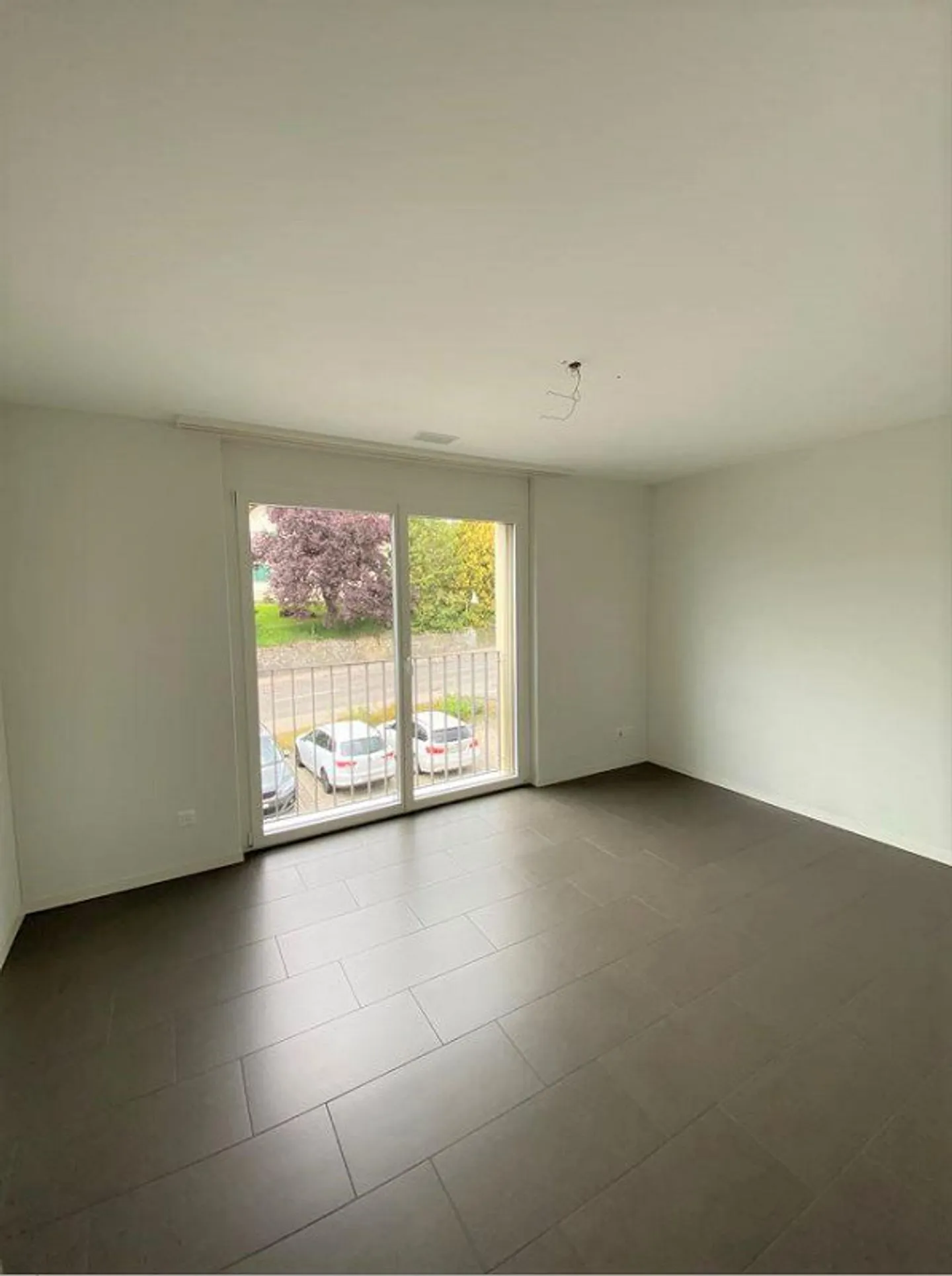 Elegant 3.5-room apartment in the relaxing Dürrenäsch - Photo 3 of 6