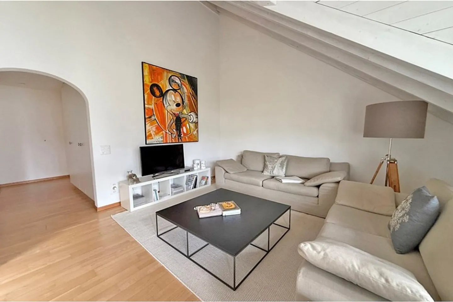 Geräumige Wohnung in ruhiger Lage - Foto 2 von 13