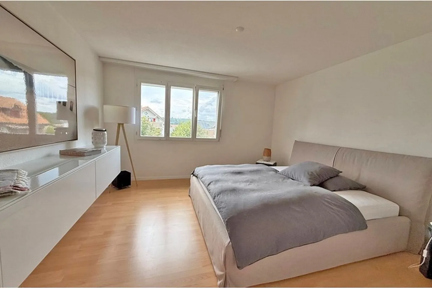 Geräumige Wohnung in ruhiger Lage - Foto 3 von 13