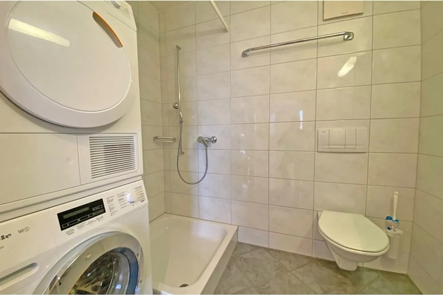 Geräumige Wohnung in ruhiger Lage - Foto 10 von 13