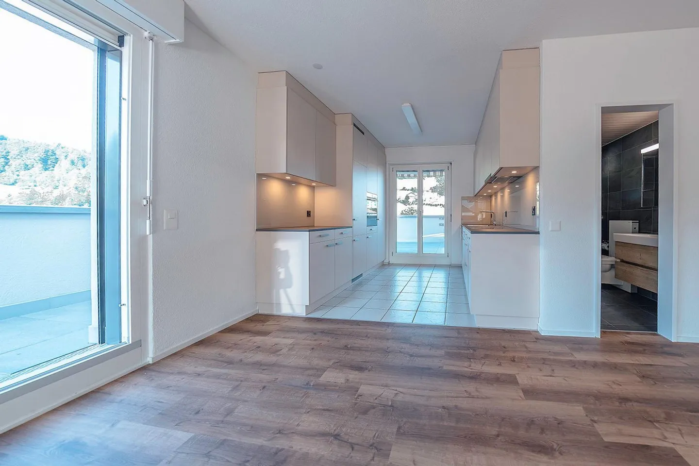 Stilvolle Attikawohnung mit Balkon - Foto 1 von 13