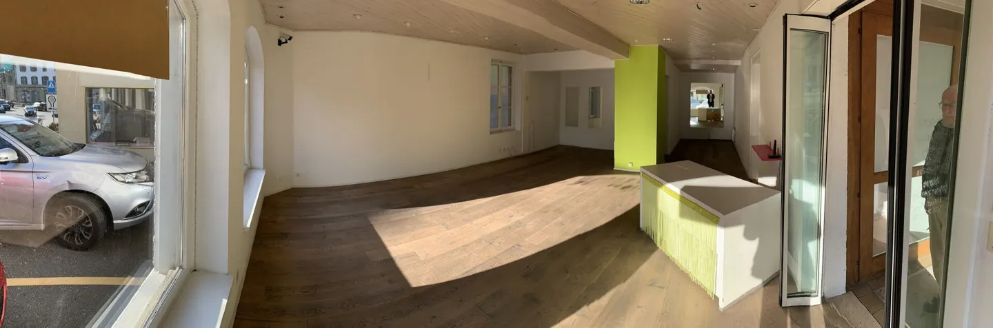 Lokal mit Auslagen - Foto 2 von 5