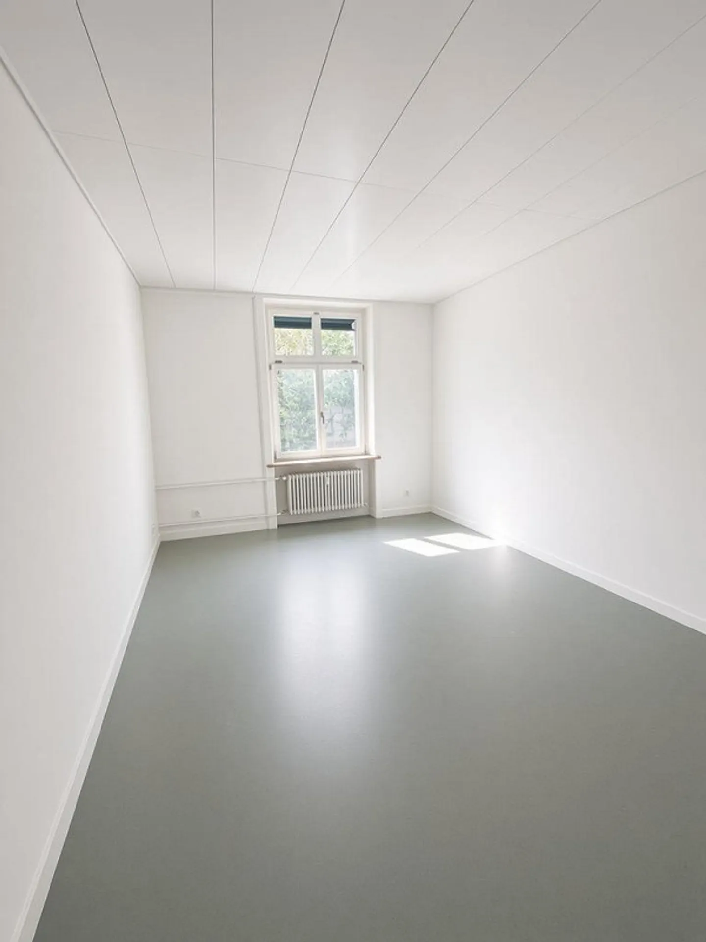 Moderne Gewerbefläche im Socin Haus - Foto 3 von 4