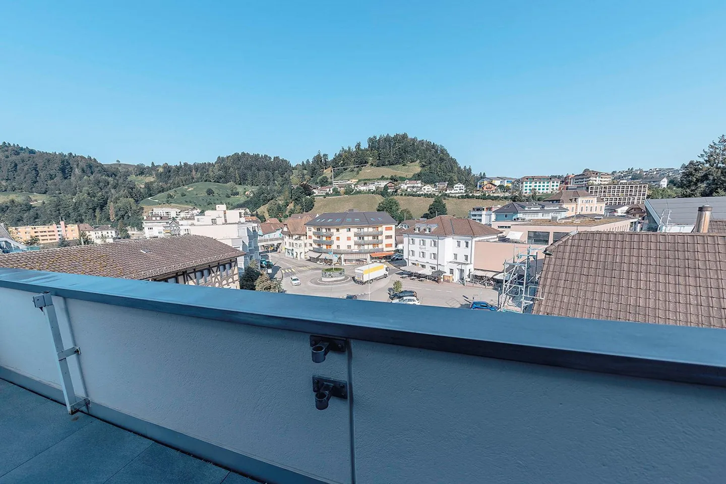 Stilvolle Attikawohnung mit Balkon - Foto 12 von 13