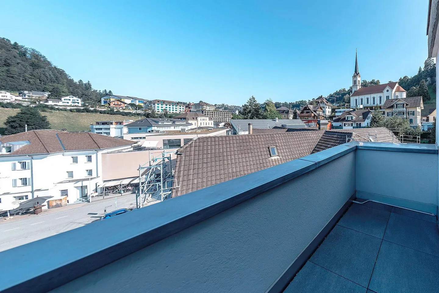 Stilvolle Attikawohnung mit Balkon - Foto 13 von 13