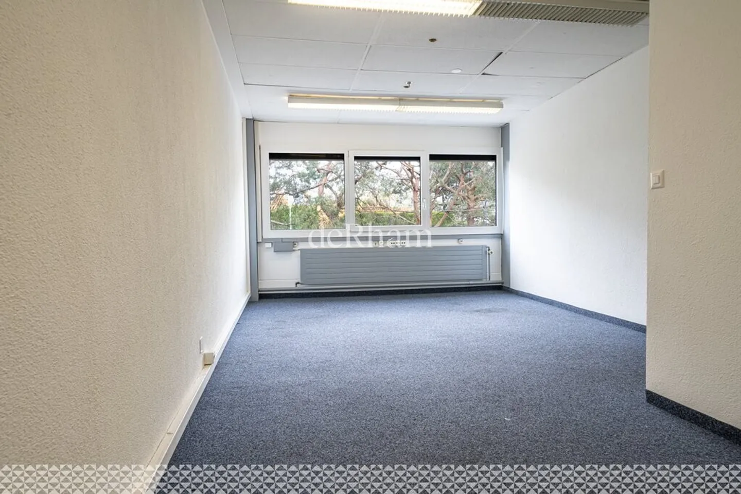 Spazio ufficio di 44 m2 in affitto - Foto 1 di 6