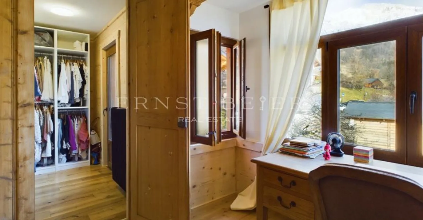 Schönes, vollständig renoviertes Herrenhaus - 2 Wohnungen - Foto 5 von 12
