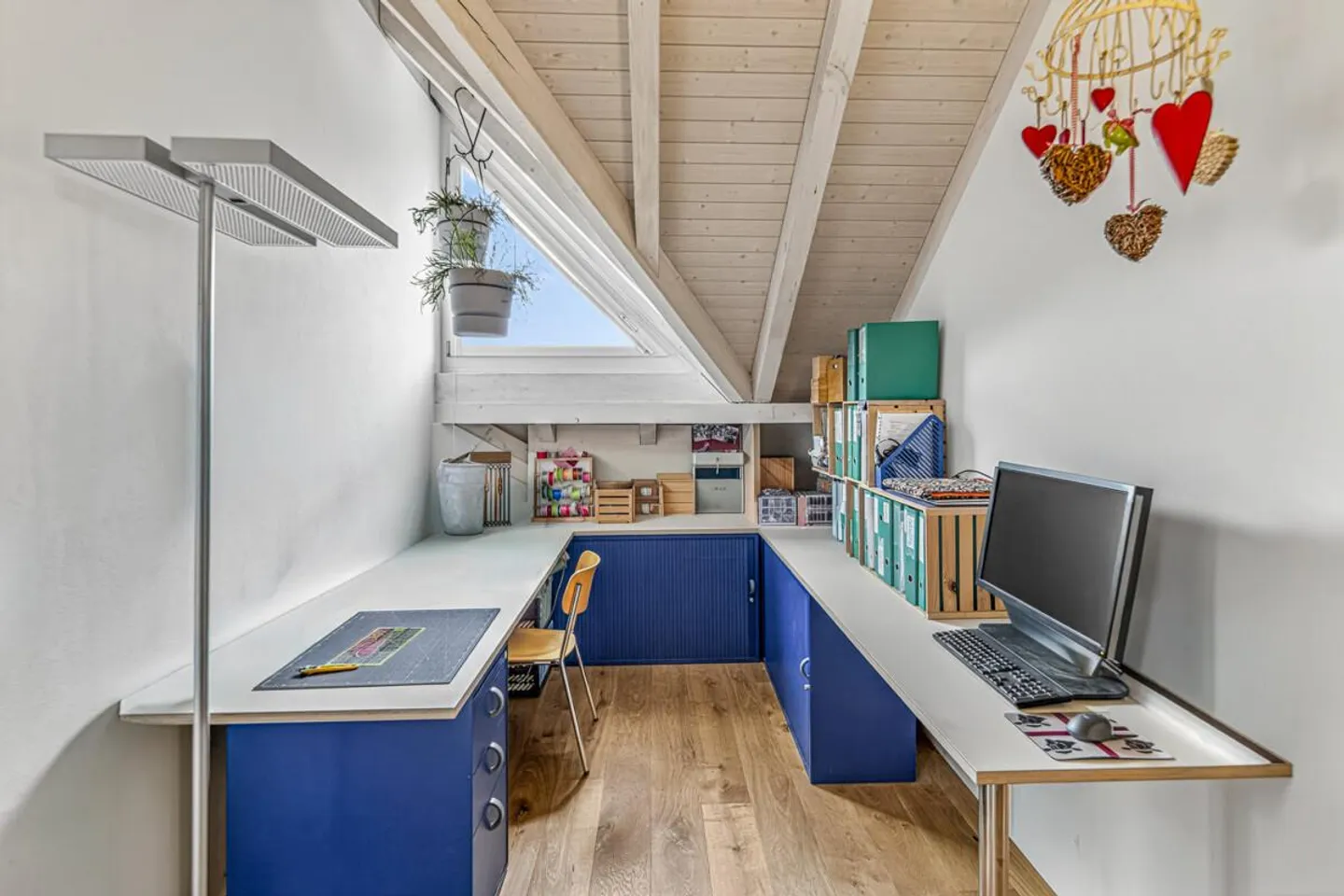 Maison individuelle de 5 ½ pièces de rêve dans un emplacement en pente sud-ouest surélevé ! - Photo 8 sur 22