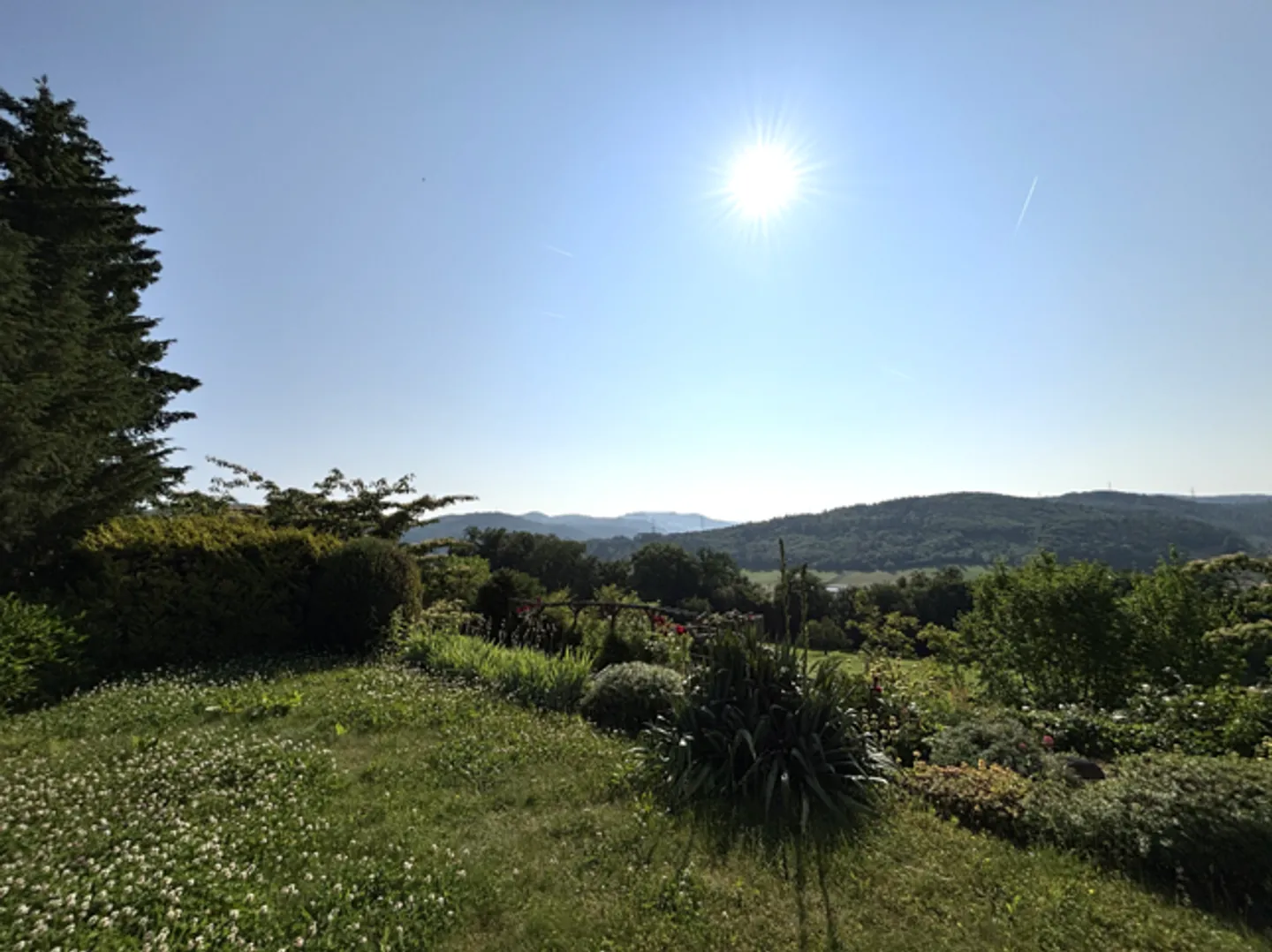 Terrain à bâtir à Seltisberg avec vue imprenable. - Photo 1 sur 3
