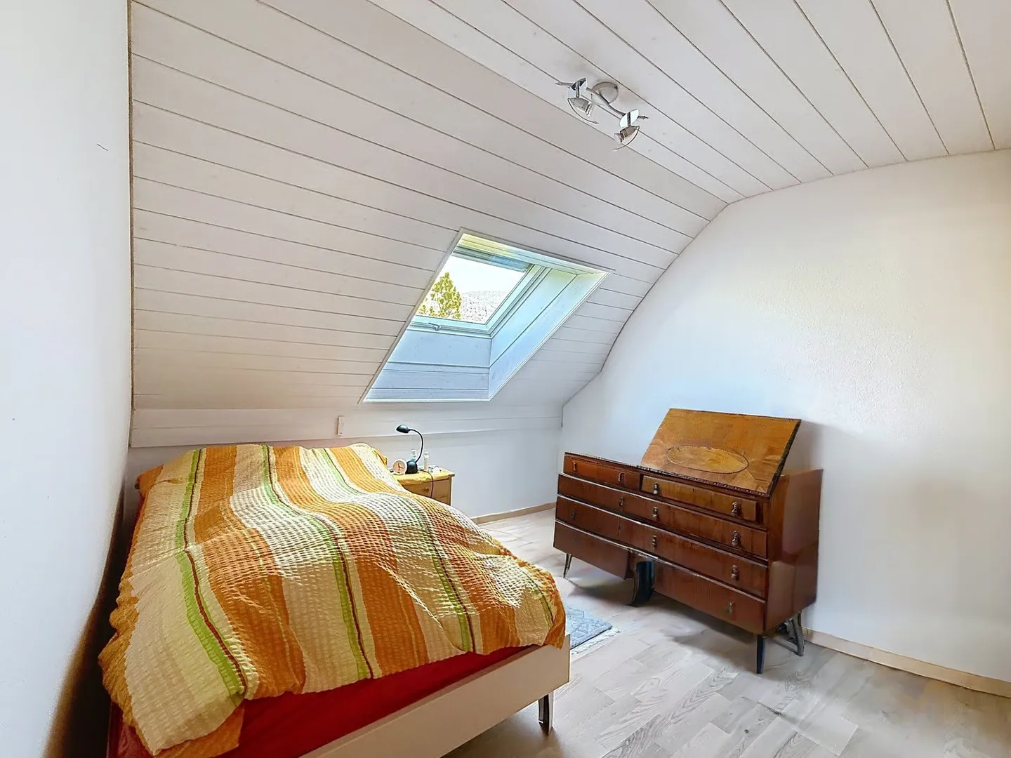 Duplex with panoramic view of the lake and the Alps – Gorgier - Photo 9 of 13