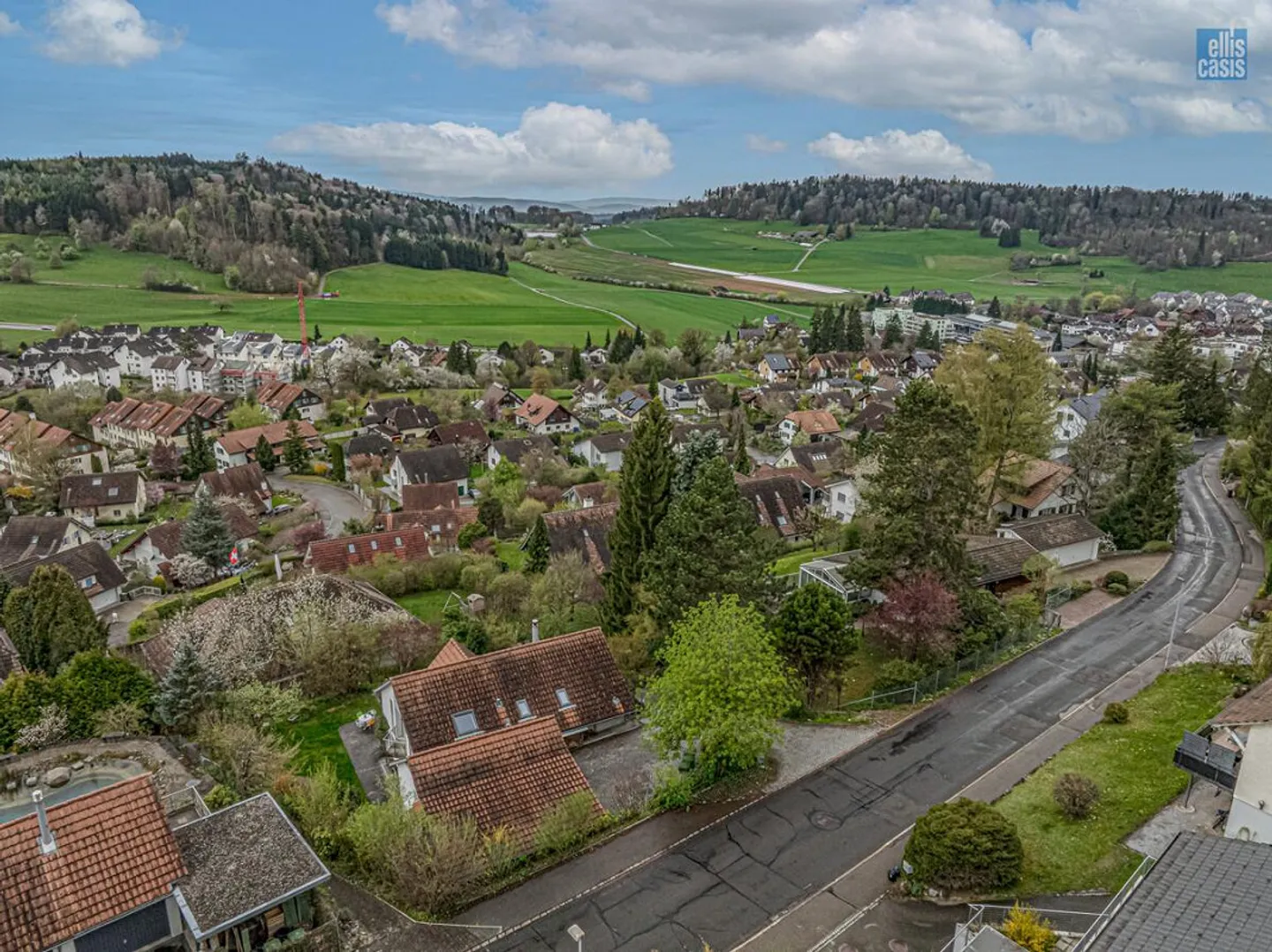 Maison individuelle de 5 ½ pièces de rêve dans un emplacement en pente sud-ouest surélevé ! - Photo 18 sur 22