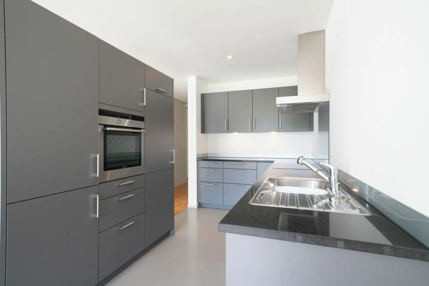 Appartement attrayant de 4,5 pièces dans un emplacement calme à Büren NW - Photo 1 sur 8