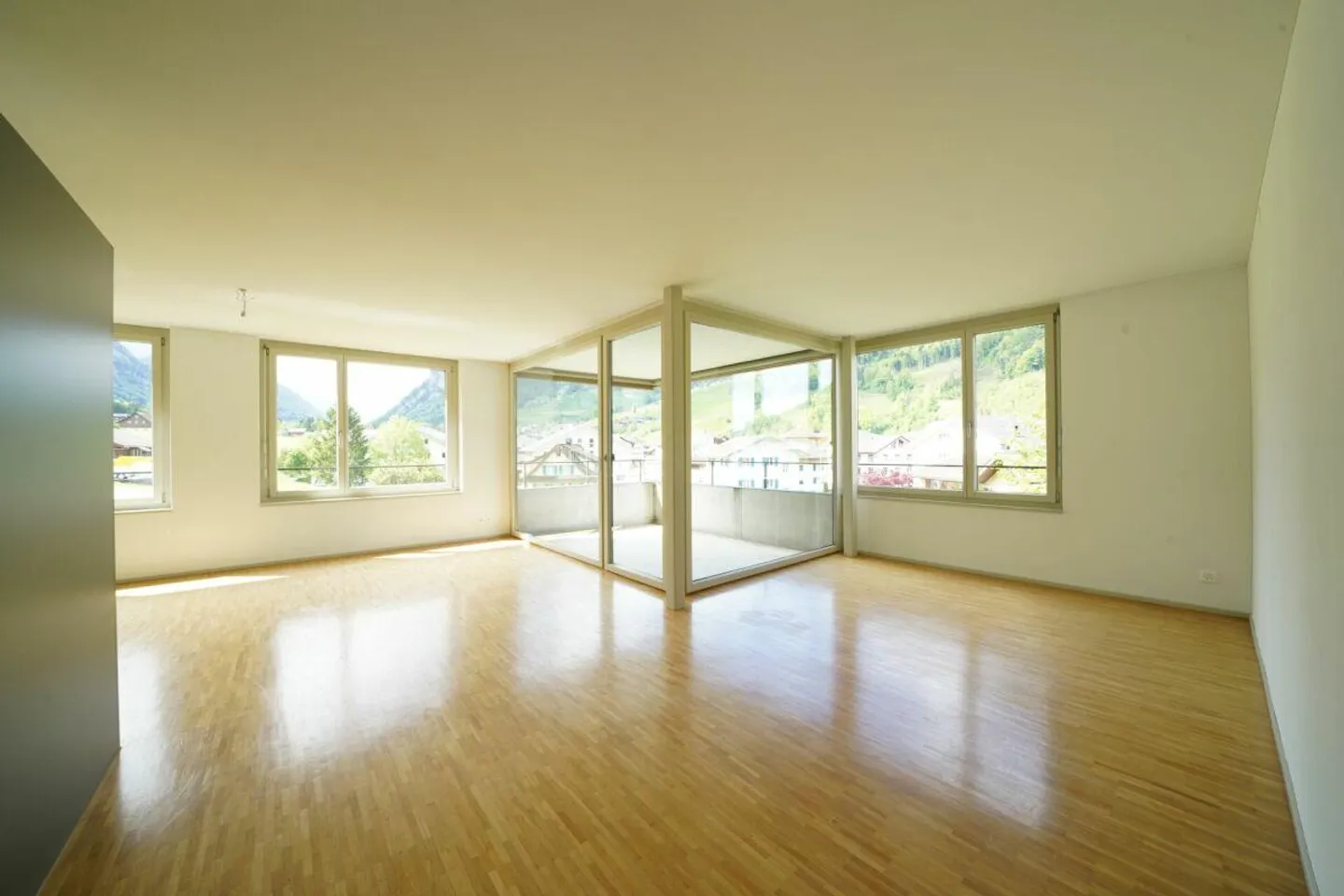 Appartement attrayant de 4,5 pièces dans un emplacement calme à Büren NW - Photo 2 sur 8