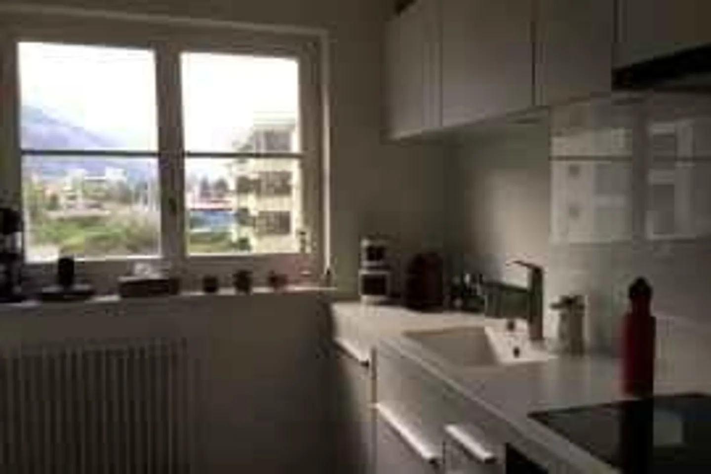 Incantevole appartamento di 3 stanze con balcone e giardino comune - Foto 2 di 11