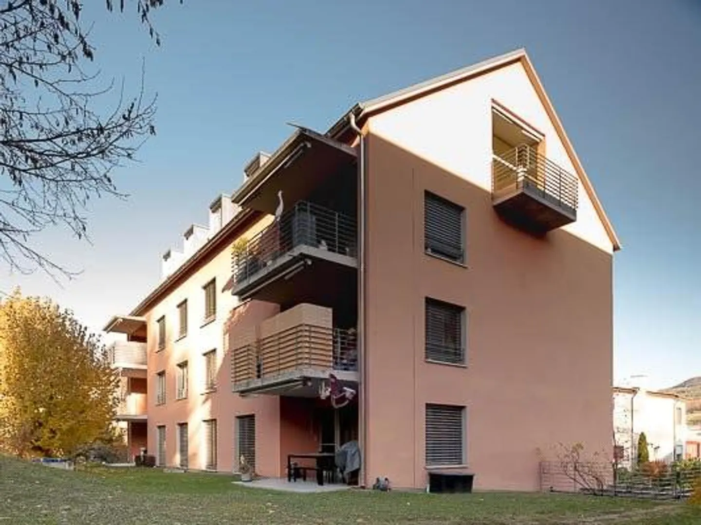 Grosszügige Dachwohnung in Aesch - Foto 1 von 12