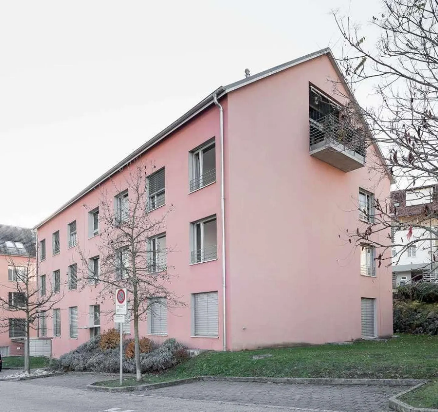 Grosszügige Dachwohnung in Aesch - Foto 2 von 12