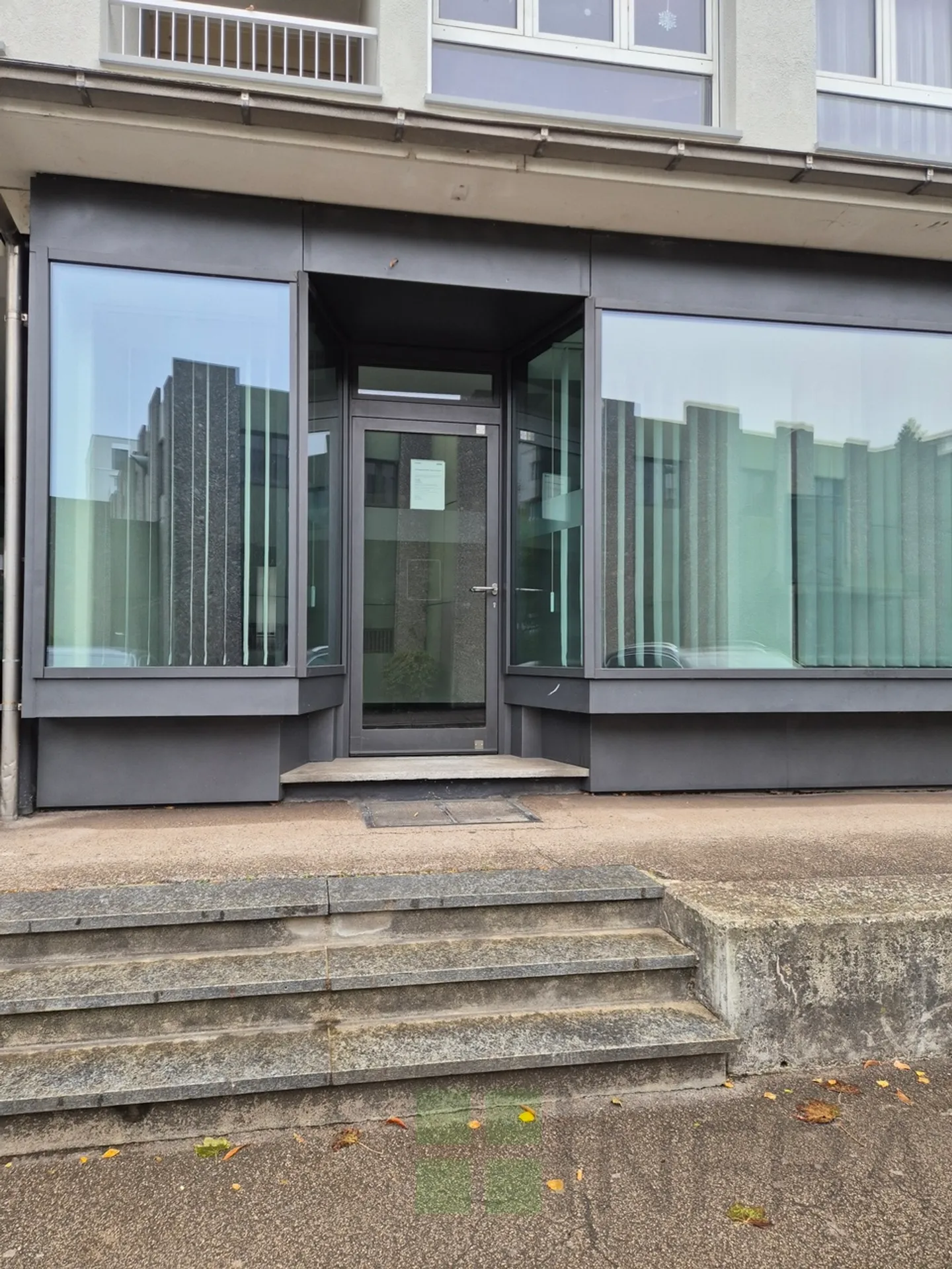 Azienda innovativa nel centro del Giura - Foto 1 di 8