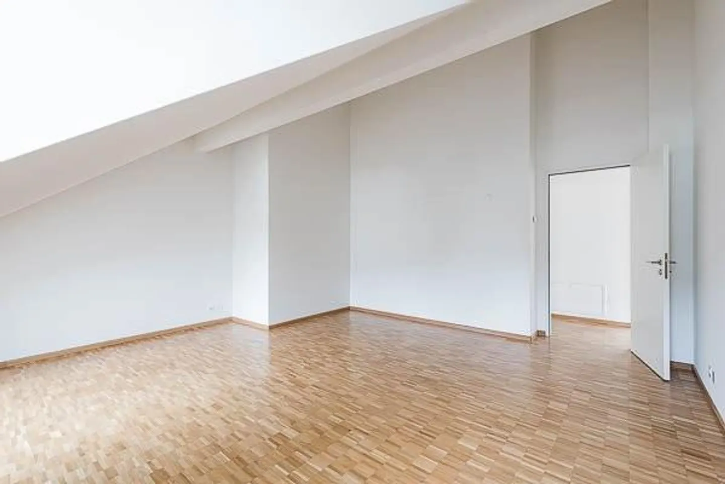 Grosszügige Dachwohnung in Aesch - Foto 10 von 12