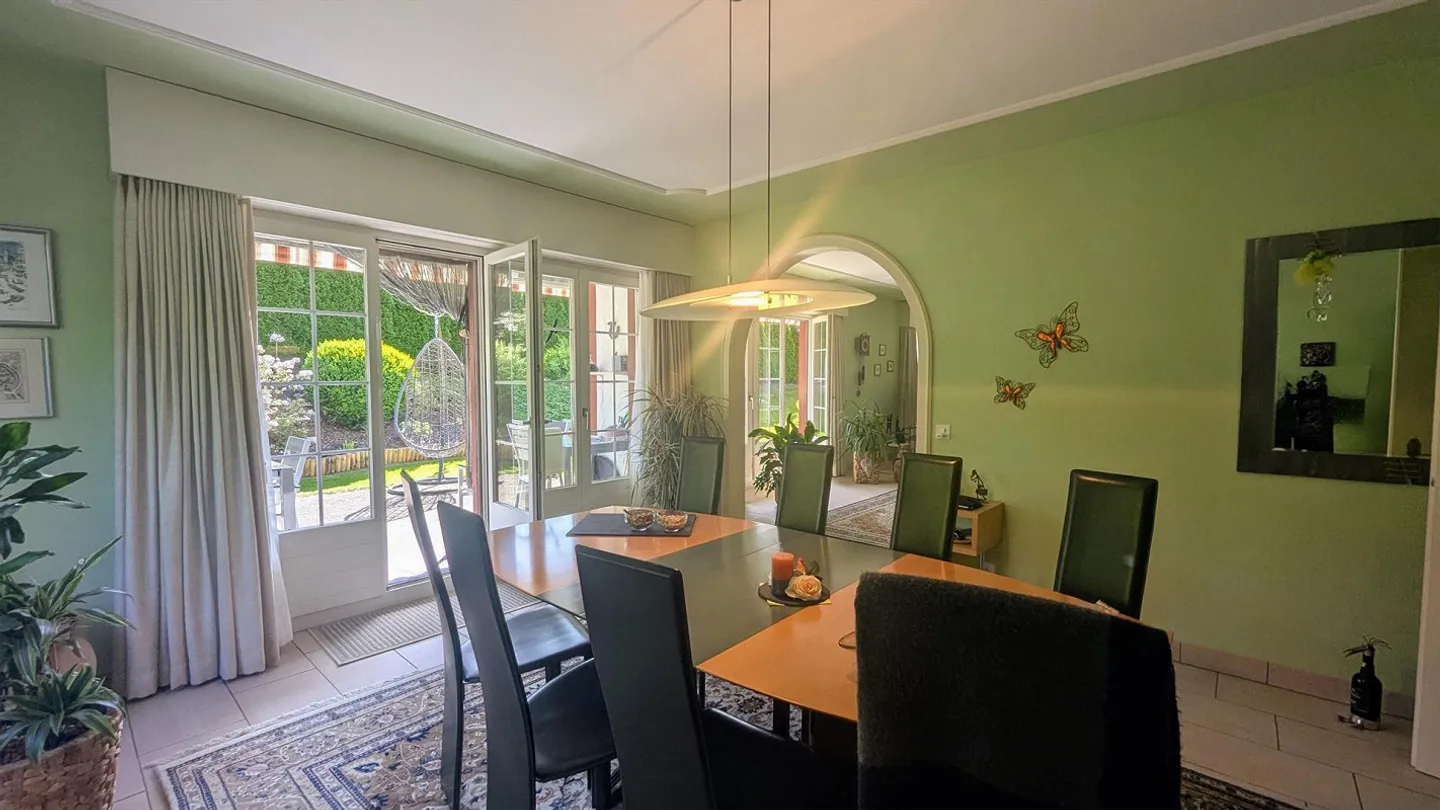Offre d'espace extraordinaire pour un style de vie élégant dans un emplacement privilégié - Photo 7 sur 30