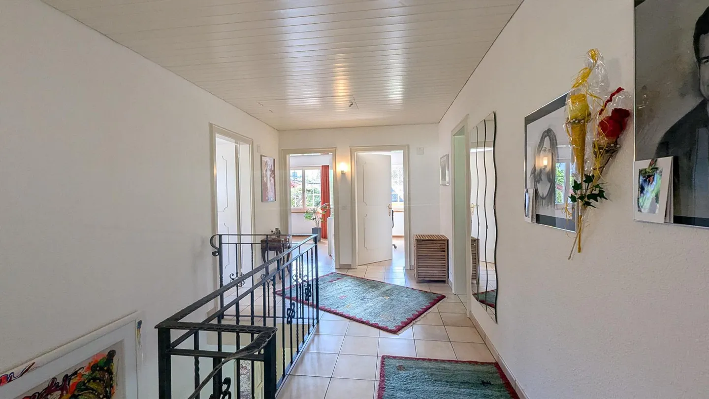 Offre d'espace extraordinaire pour un style de vie élégant dans un emplacement privilégié - Photo 17 sur 30