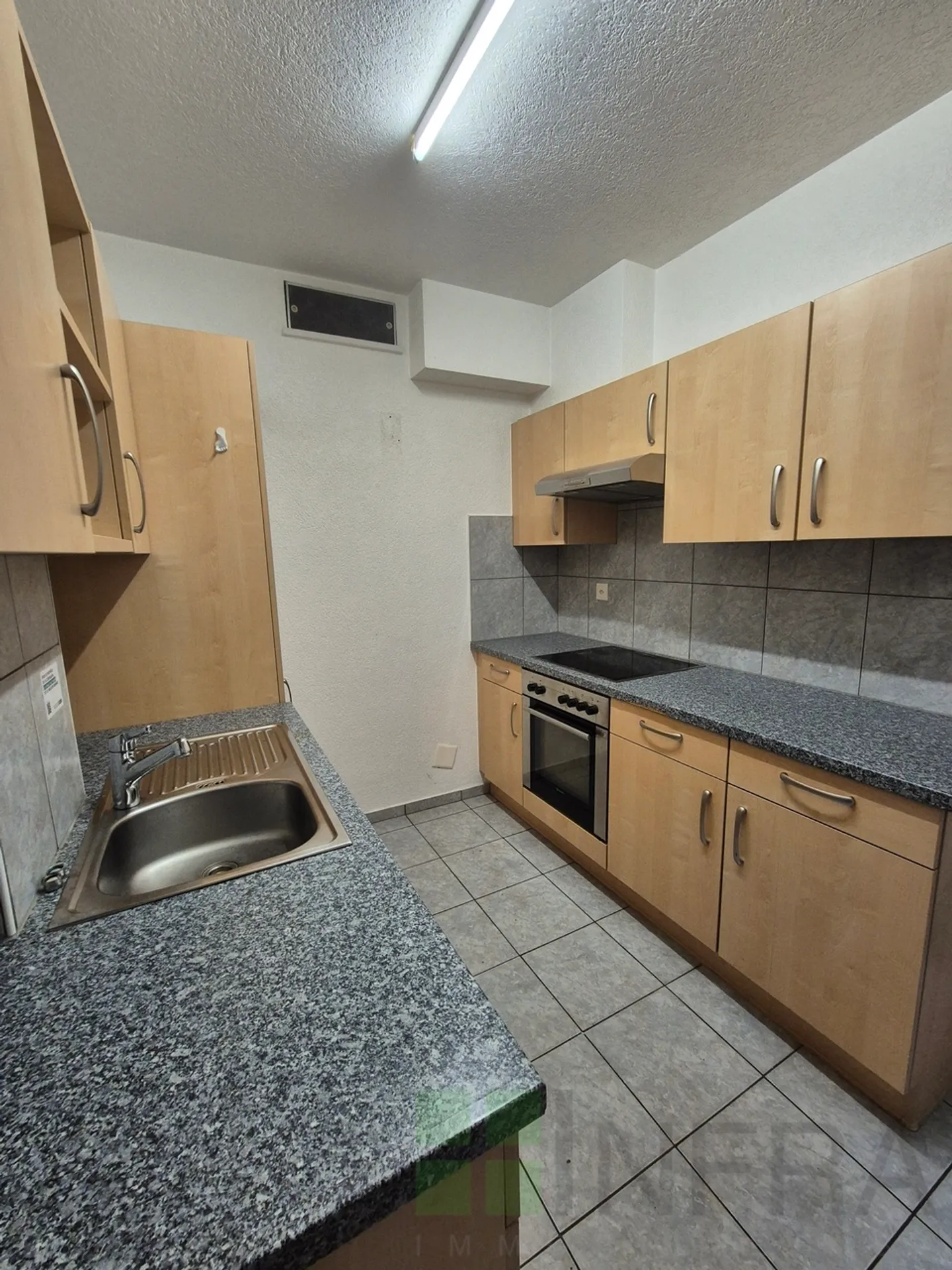 Azienda innovativa nel centro del Giura - Foto 5 di 8