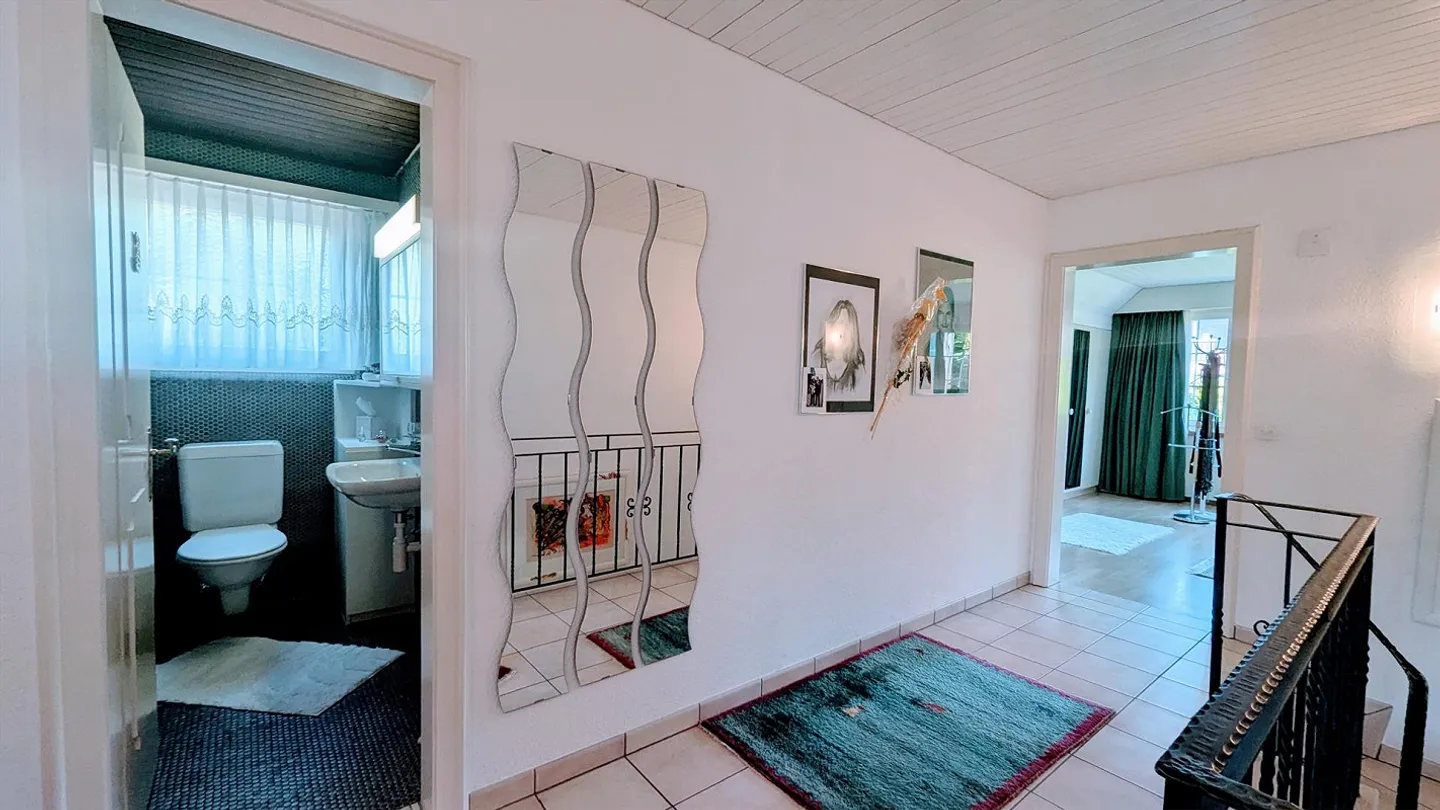 Offre d'espace extraordinaire pour un style de vie élégant dans un emplacement privilégié - Photo 19 sur 30