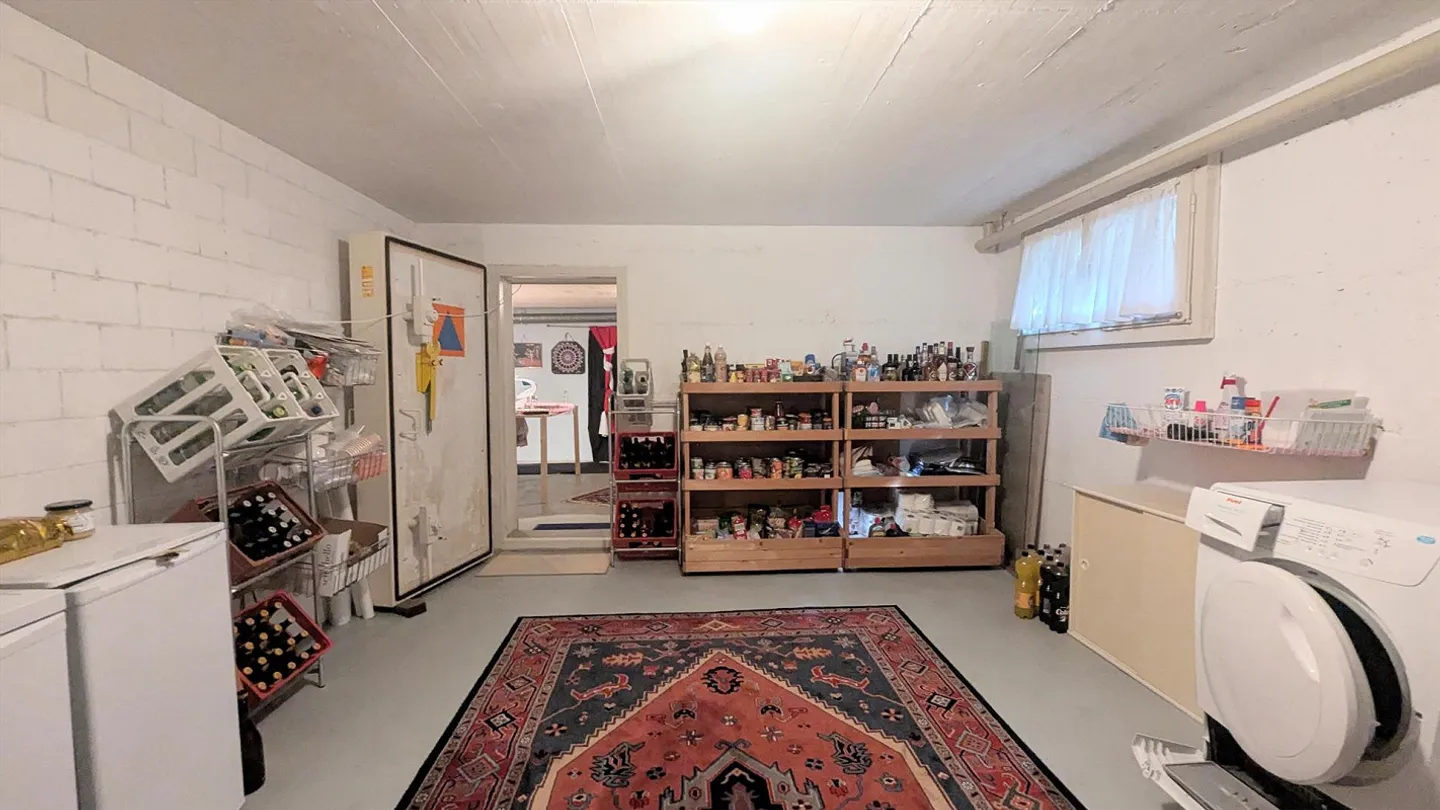 Offre d'espace extraordinaire pour un style de vie élégant dans un emplacement privilégié - Photo 27 sur 30