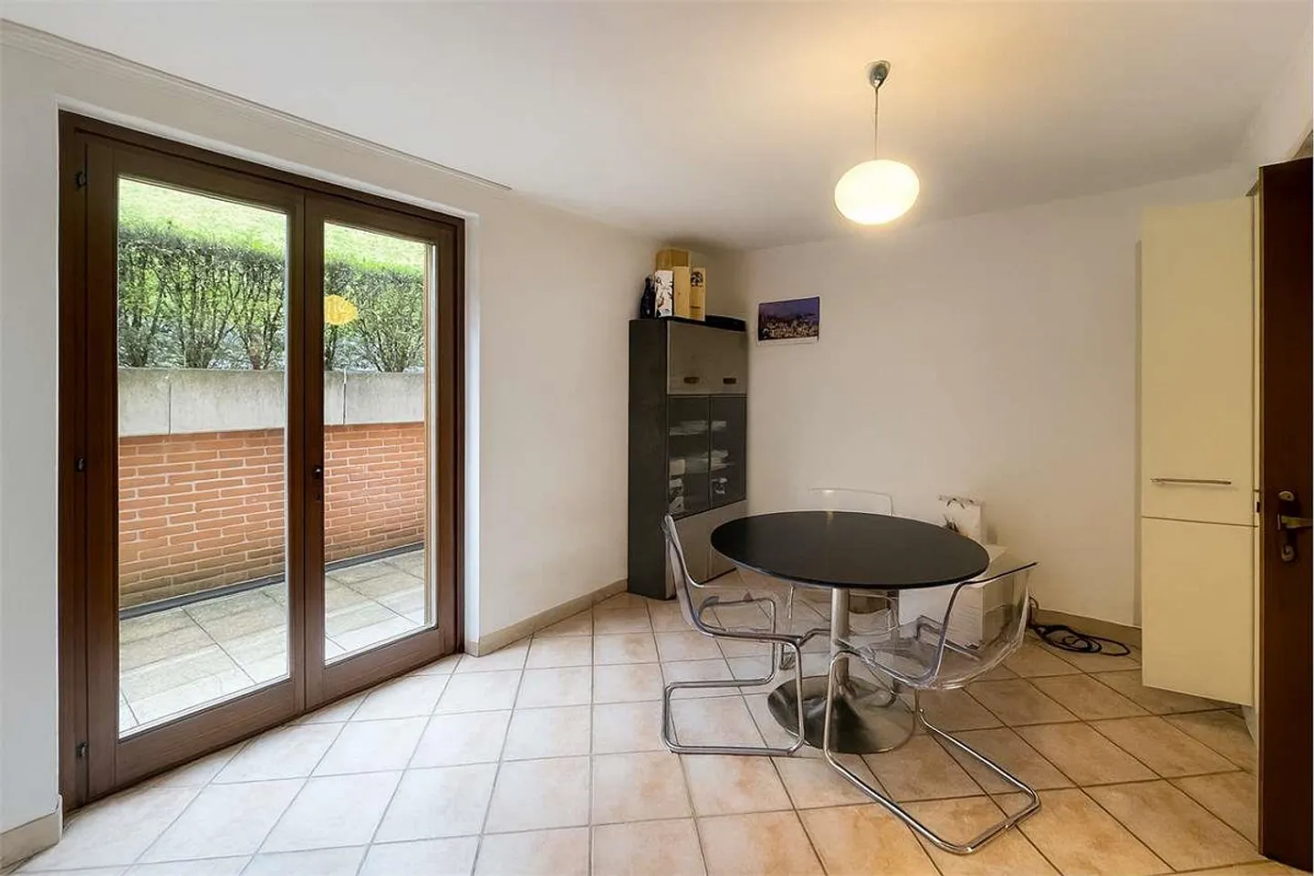 Apartment with Lake View in Residence with Pool in Savosa - Photo 6 of 11