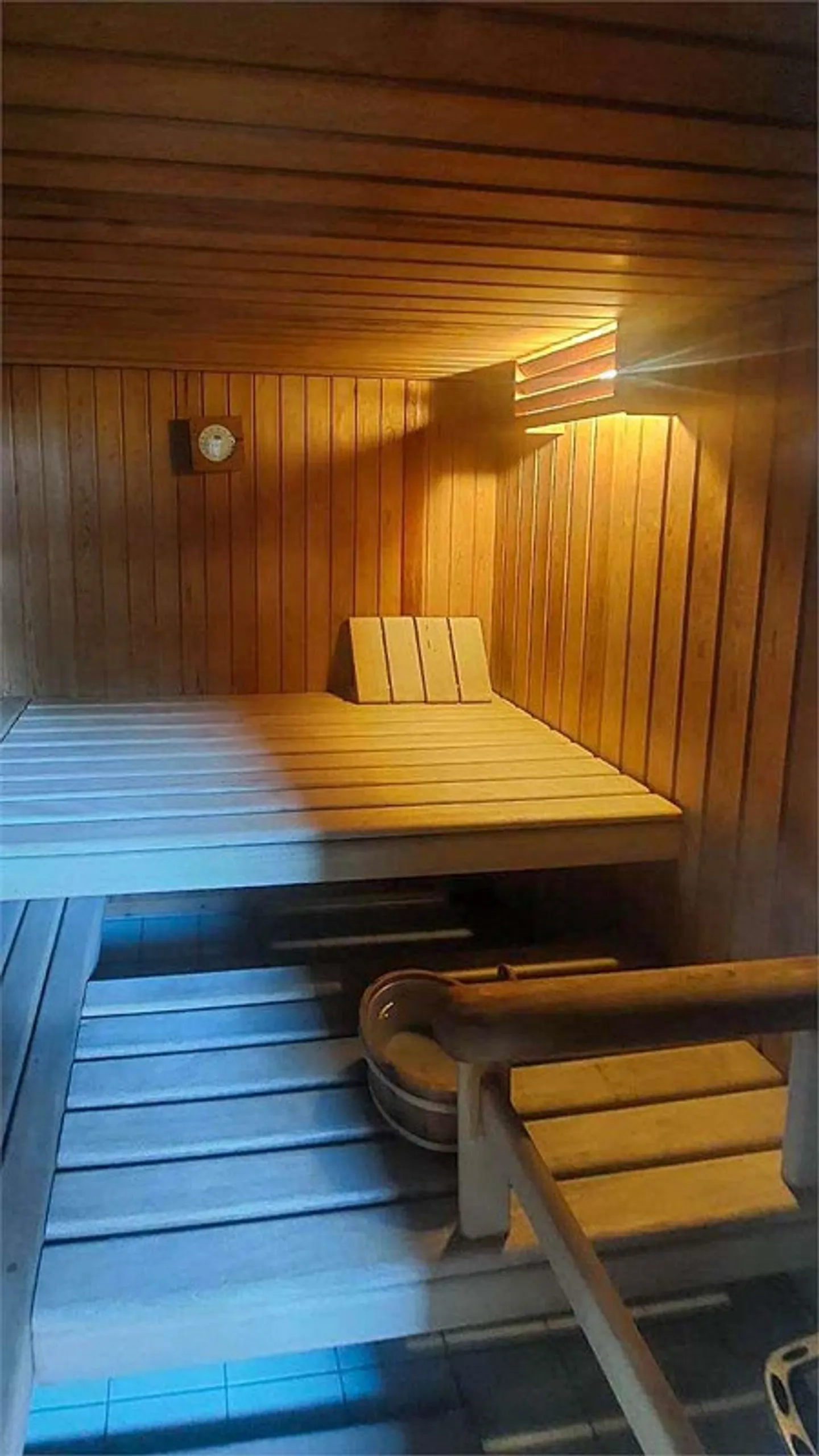 Apartment with Lake View in Residence with Pool in Savosa - Photo 10 of 11