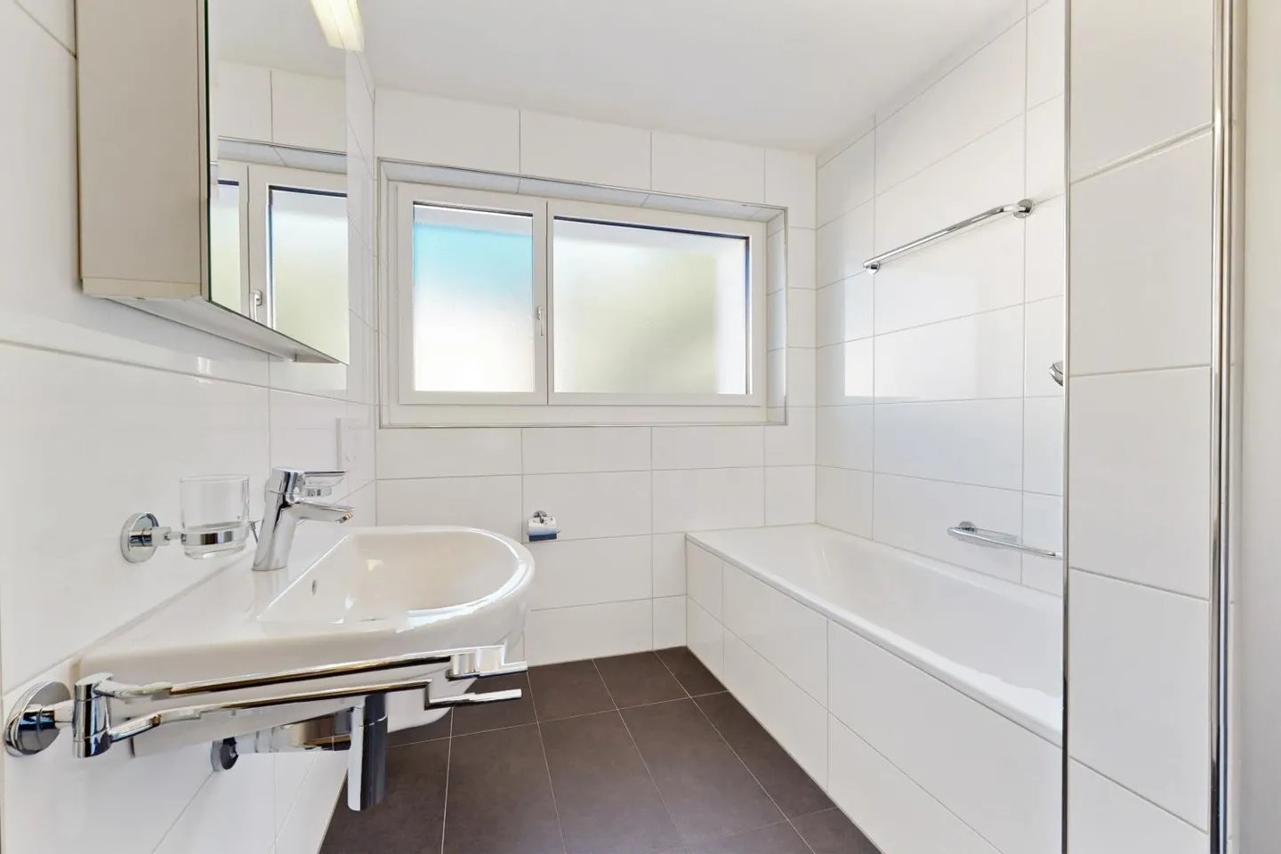Charmante 4.5 Zimmer Wohnung - Foto 6 von 9