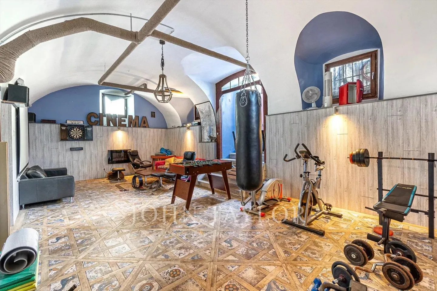 Casa con 600m2 nel cuore di St-Légier - Foto 13 di 13