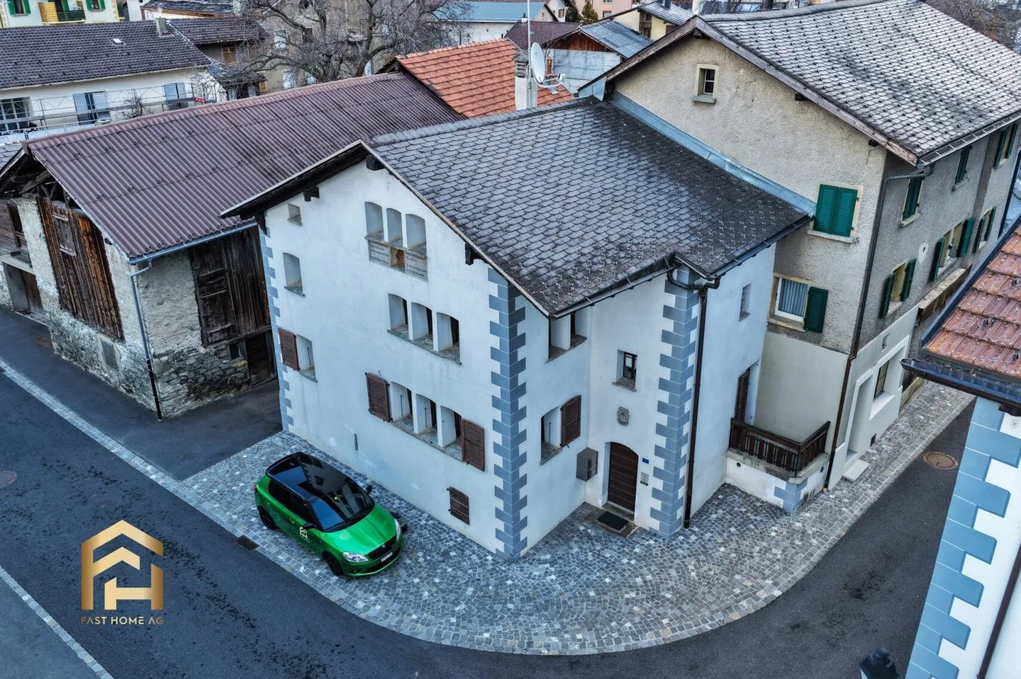 Charming Patrician House (1575) with 3 Apartments, Stable & Expansion Potential - Photo 1 of 13