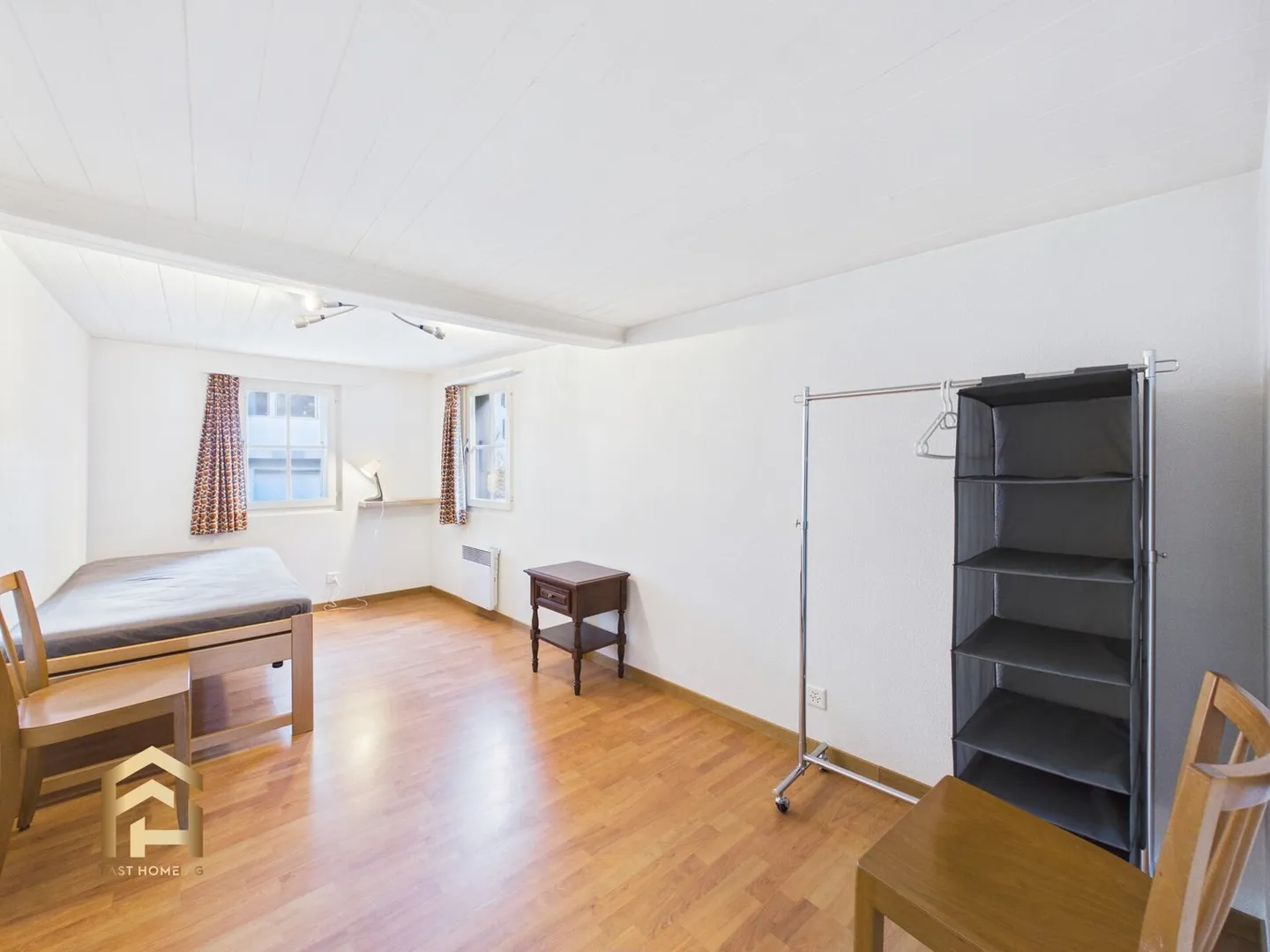 Charming Patrician House (1575) with 3 Apartments, Stable & Expansion Potential - Photo 4 of 13