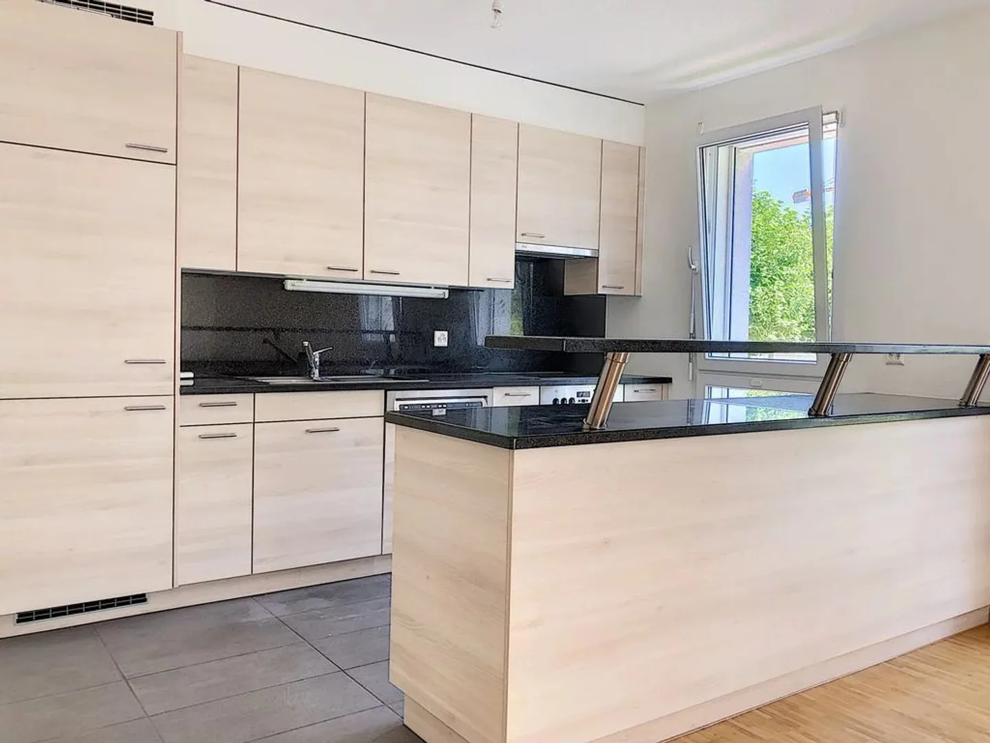 Modern Apartment in Champsec - Photo 2 of 11