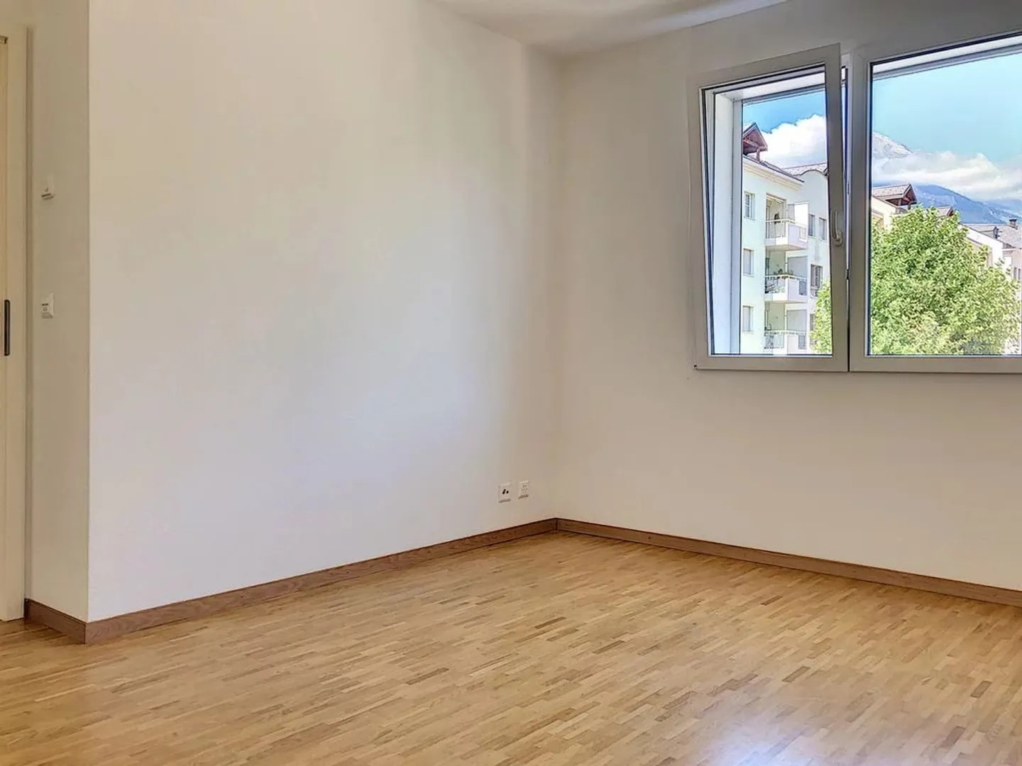 Modern Apartment in Champsec - Photo 5 of 11