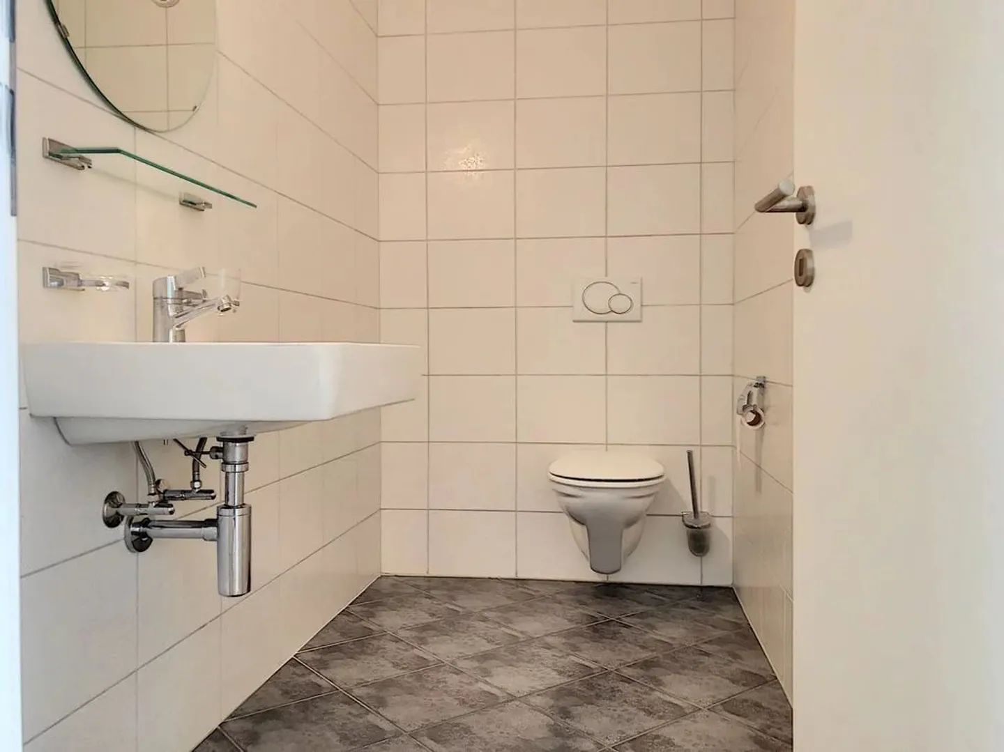 Modern Apartment in Champsec - Photo 8 of 11