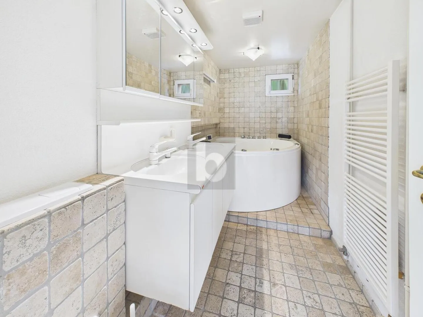 A DEUX PAS DU LAC, VUE IMPRENABLE - Photo 5 sur 6