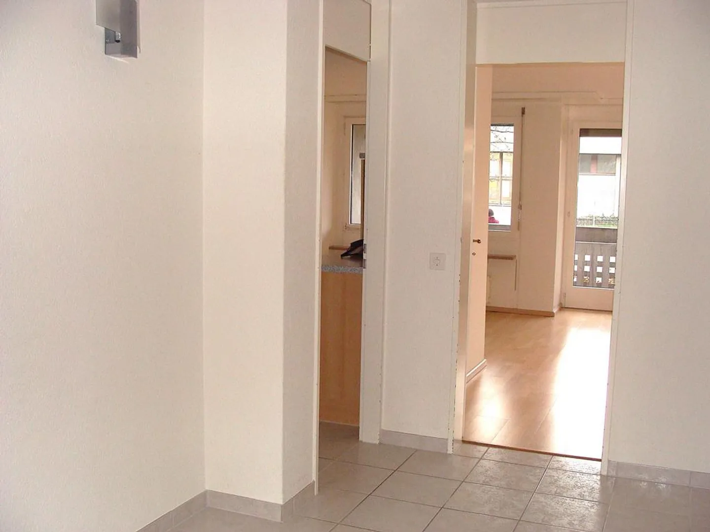 Cozy apartment with balcony in a quiet location - Photo 8 of 11