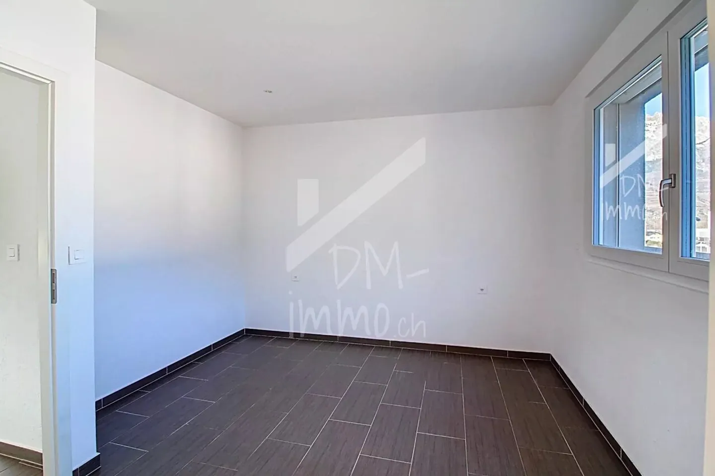 Attico luminoso e attraversante, vicino al centro - Foto 6 di 10